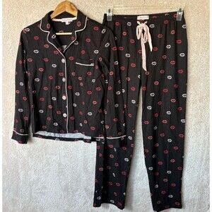 PJ Salvage Be Mine Kisses Pajamas Set Sz XS Long Sleeve Button Black Pink Lips